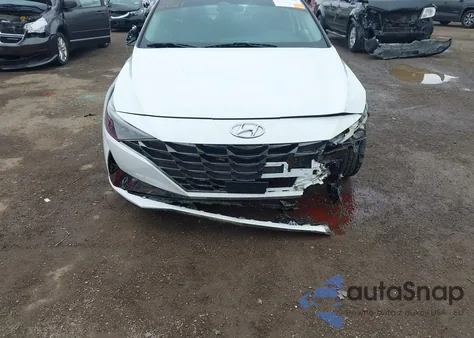 2021 Hyundai Elantra Sel z USA, uszkodzony, nr VIN 5NPLN4AG2MH017506